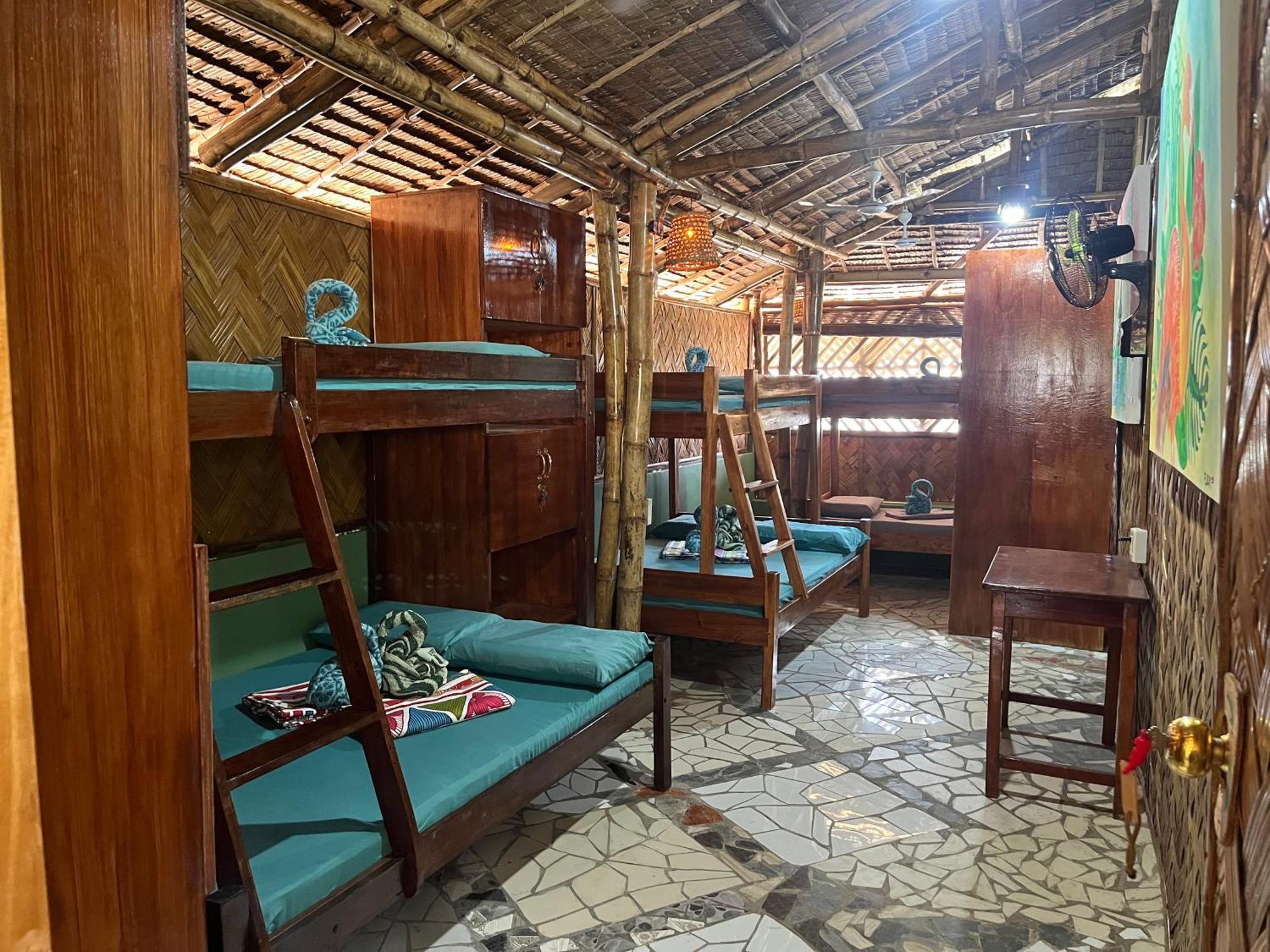 Bamboo Nest Beachfront Puerto Princesa Ngoại thất bức ảnh