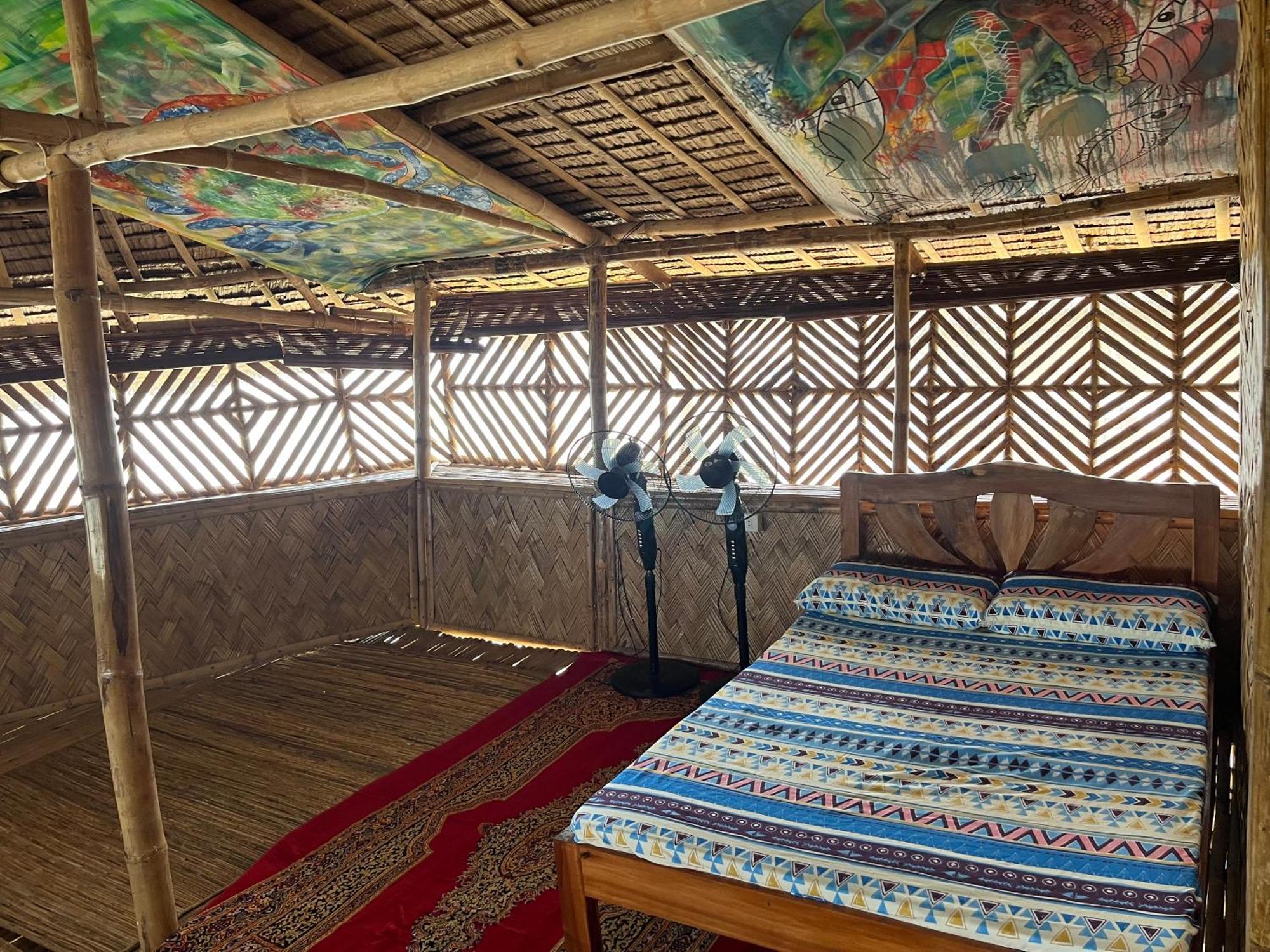 Bamboo Nest Beachfront Puerto Princesa Ngoại thất bức ảnh